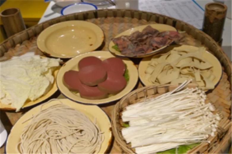 拈嘎嘎老成都市井火锅